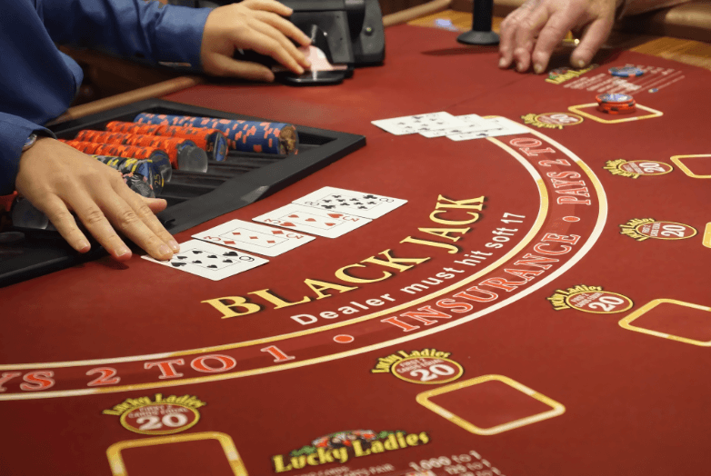 How to Play Online Blackjack: A Beginner’s Guide to Rules and Strategy